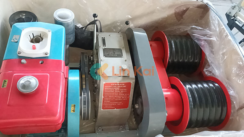 নিংবো লিংকাইয়ের বৈদ্যুতিক শক্তি সরঞ্জাম ওমানে পৌঁছেছে